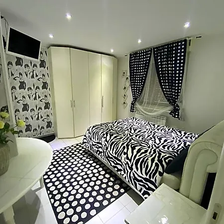 B & Baichin Bed and breakfast 3*