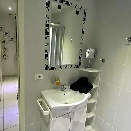 B & Baichin Bed and breakfast 3*